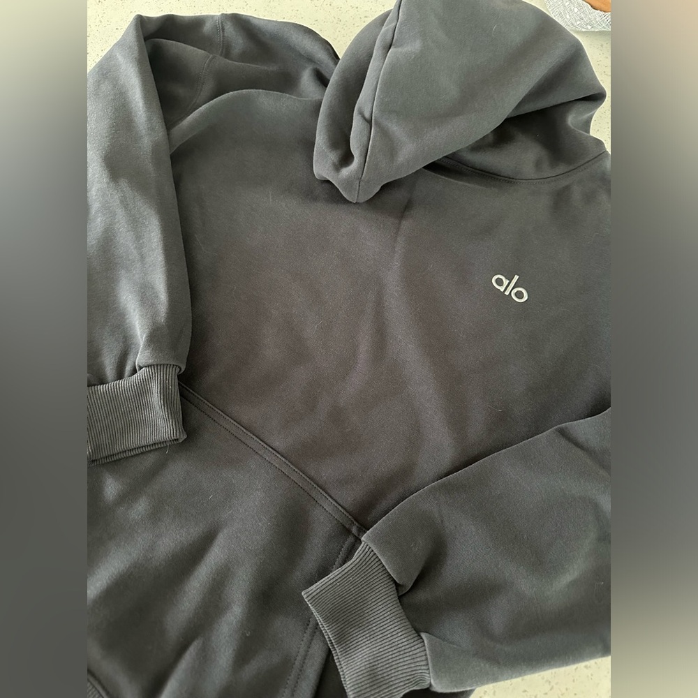 Alo hoodie